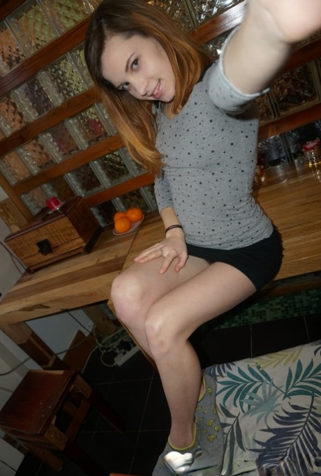 Arnavutköy Merkez Escort Genç ve Dinamik Bayan Kristina